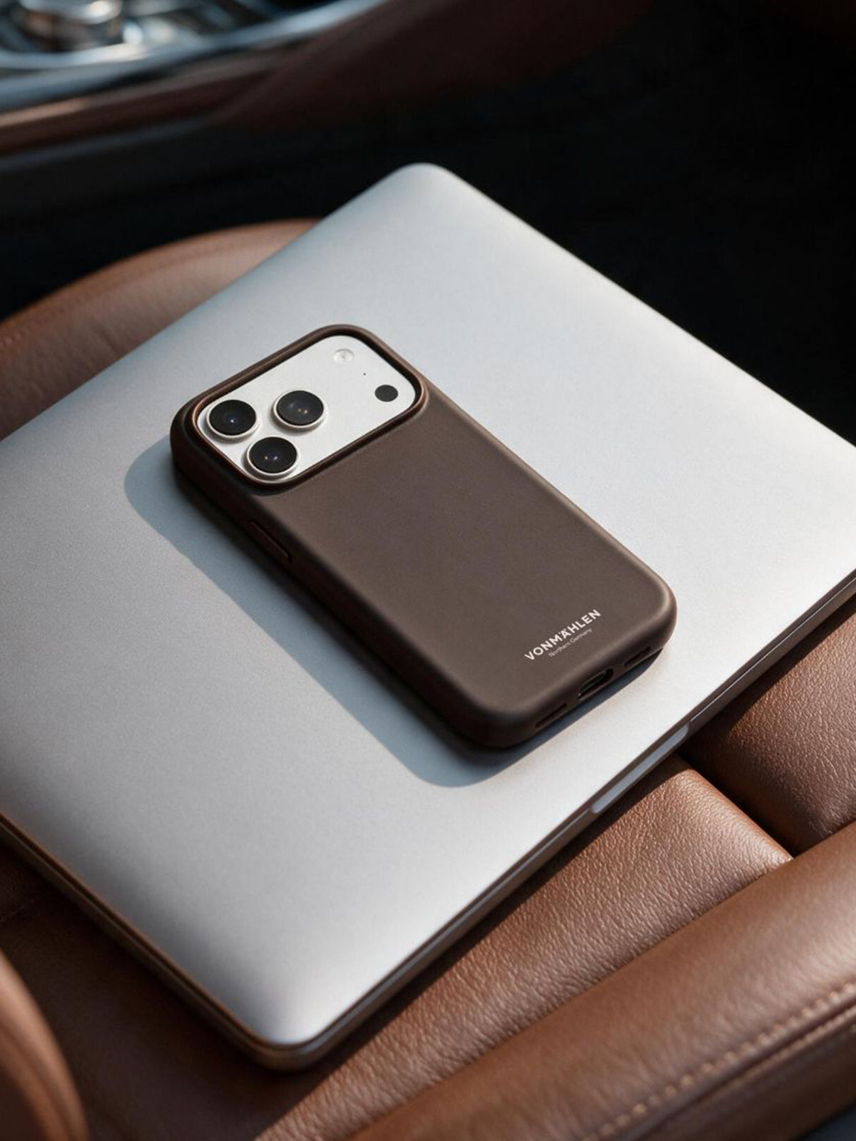 Vonmaehlen Soft Silicone Case for iPhone 18 Pro - Brown