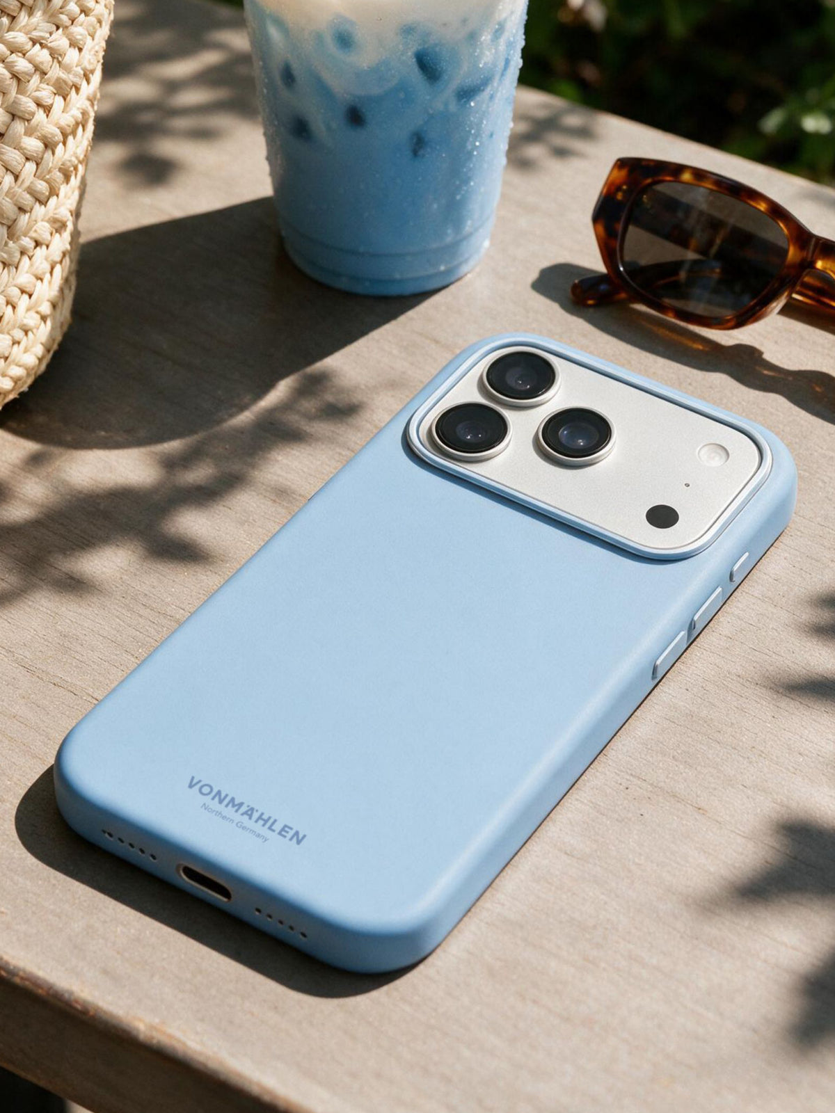 Vonmaehlen Soft Silicone Case for iPhone 18 Pro - Light Blue
