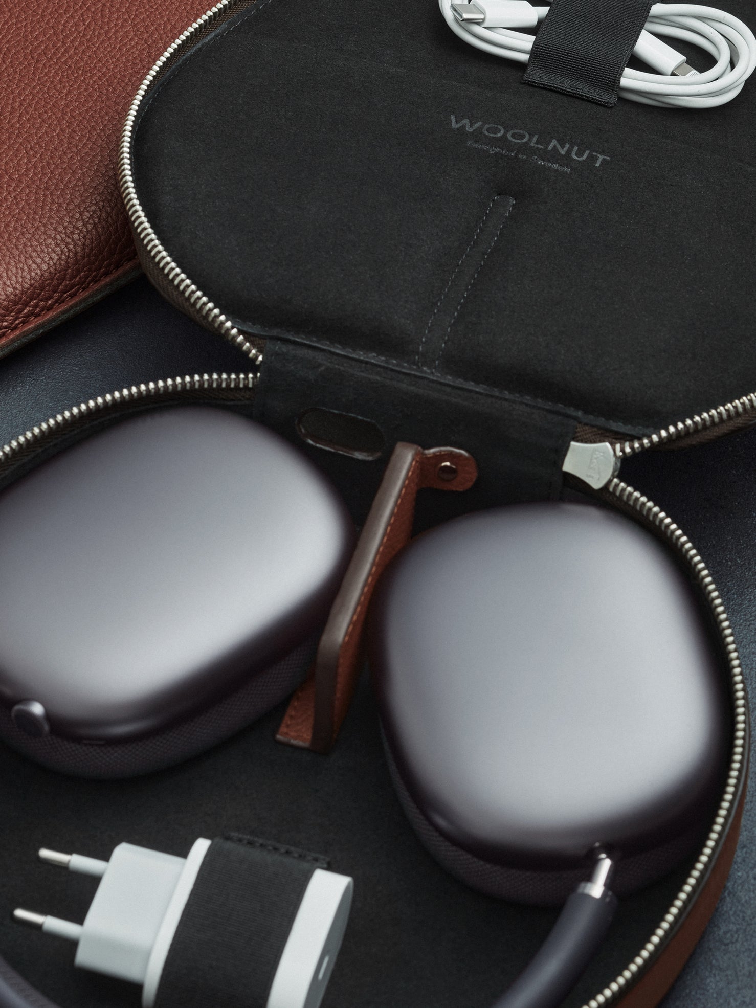 Woolnut Leather Case for AirPods Max - Cognac