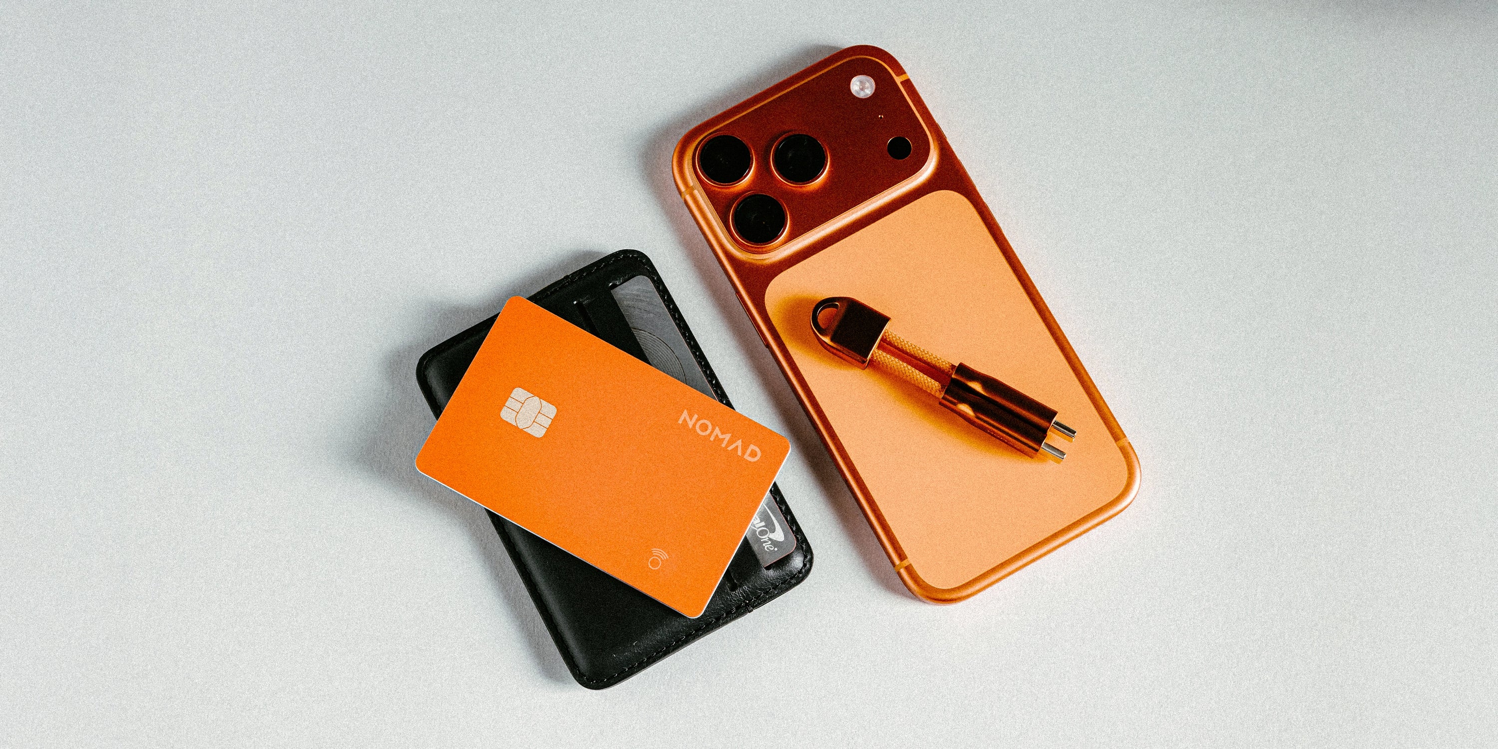 Nomad Tracking Card Pro for Apple Find My - Stellar Orange