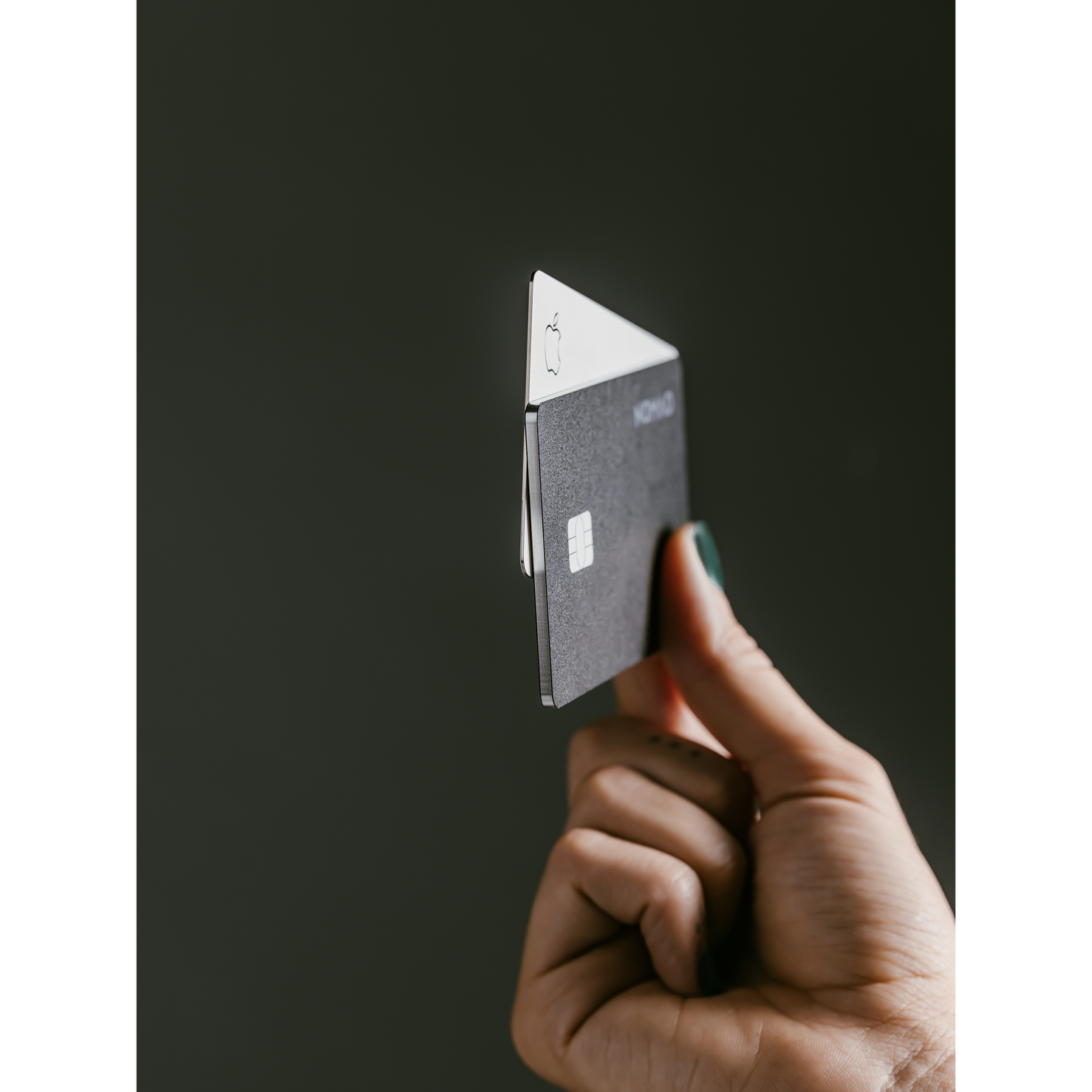 Nomad Tracking Card Pro for Apple Find My - Black