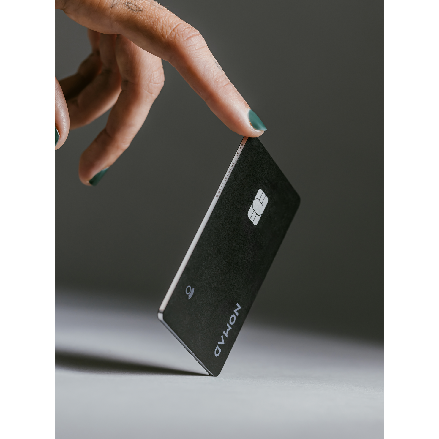 Nomad Tracking Card Pro for Apple Find My - Black