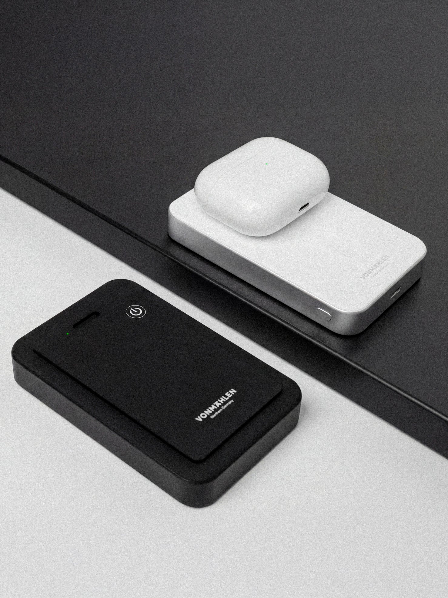 Vonmahlen Evergreen Mag 10,000 mAh Power Bank - Black