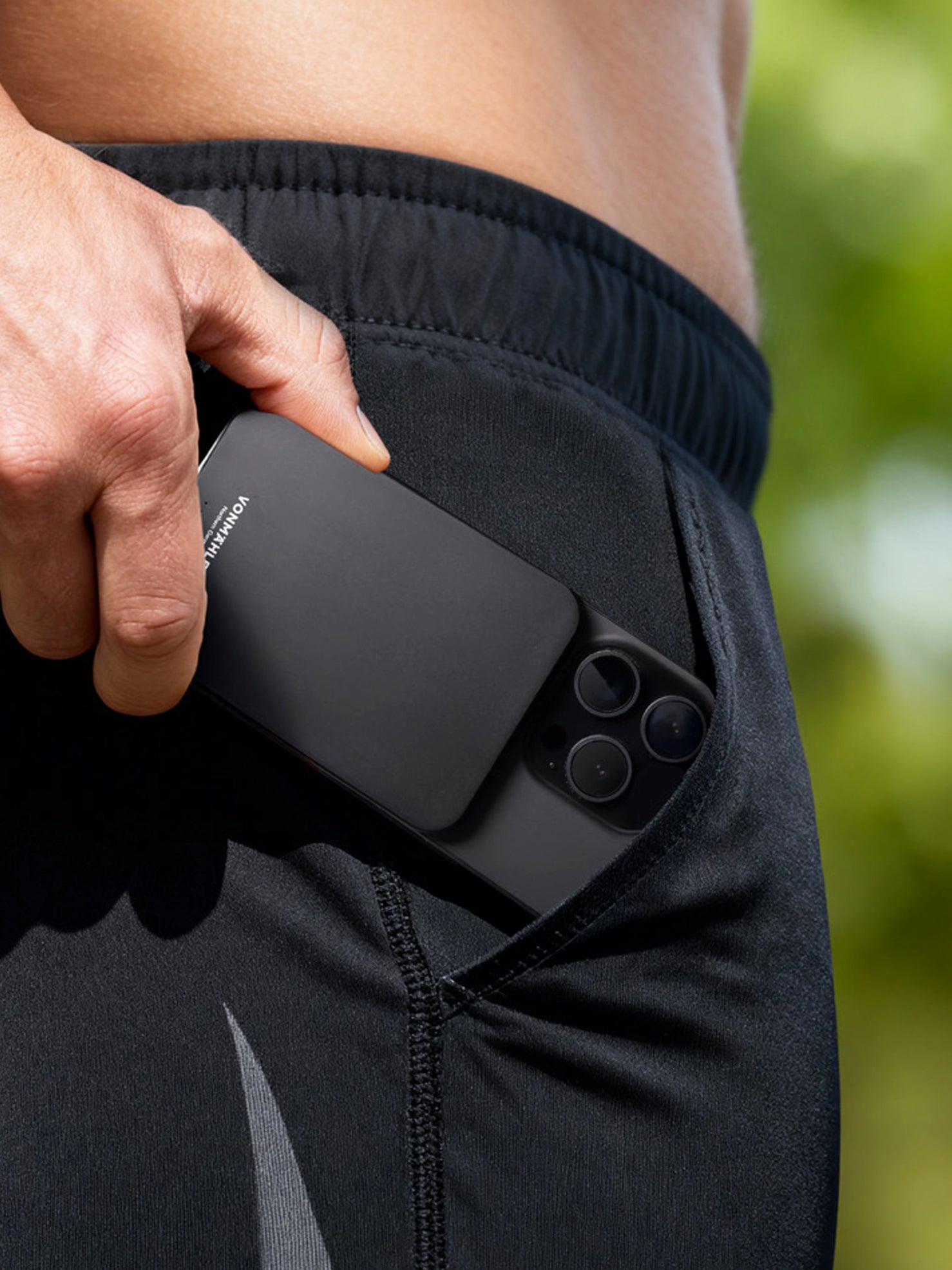 Vonmahlen Evergreen Mag 3,000 mAh Power Bank - Black