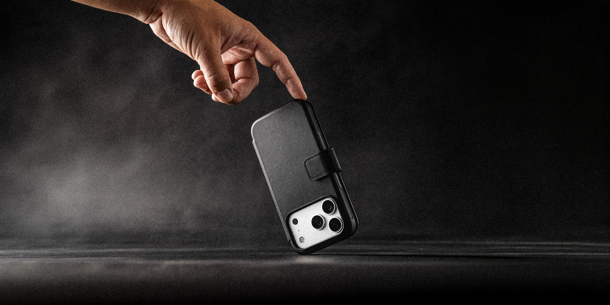 Nomad Modern Folio with Horween Leather for iPhone 18 Pro - Black