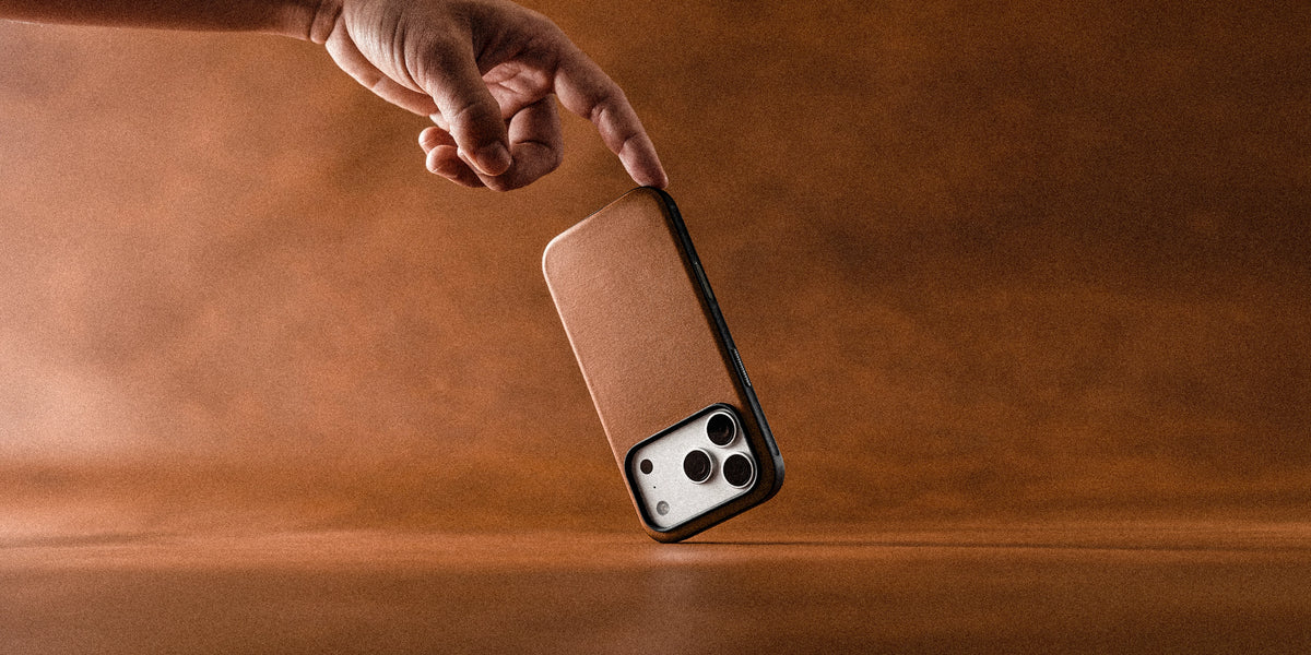 Nomad Modern Case with Horween Leather for iPhone 18 Pro - Saddle