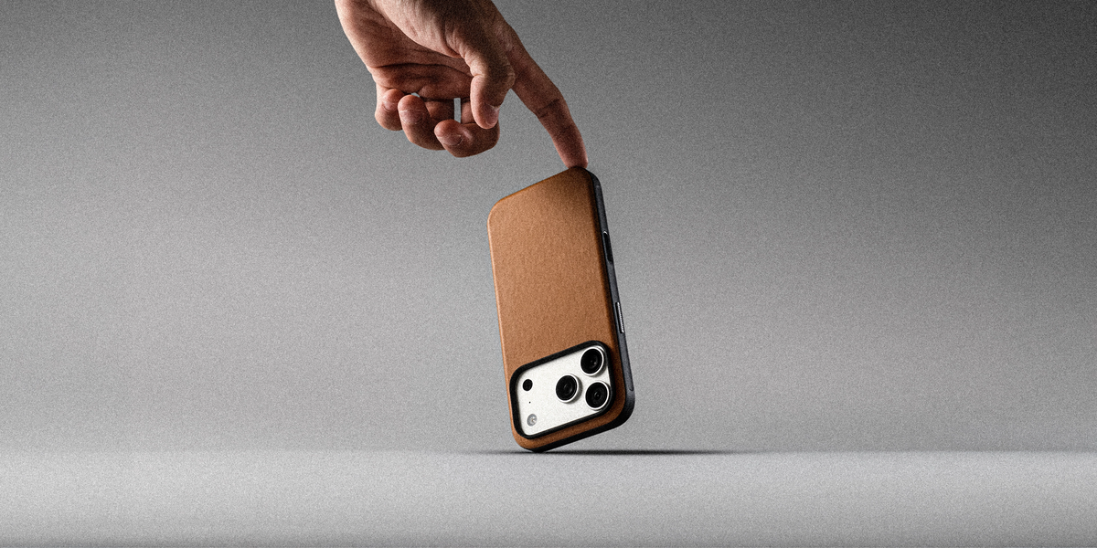 Nomad Modern Case with Camino Leather for iPhone 18 Pro - English Tan